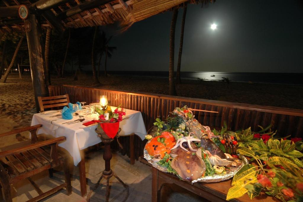 Amani Tiwi Beach Resort Exterior photo