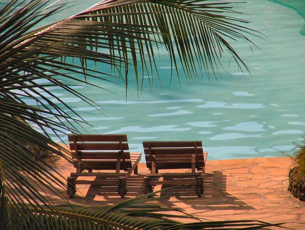Amani Tiwi Beach Resort Exterior photo